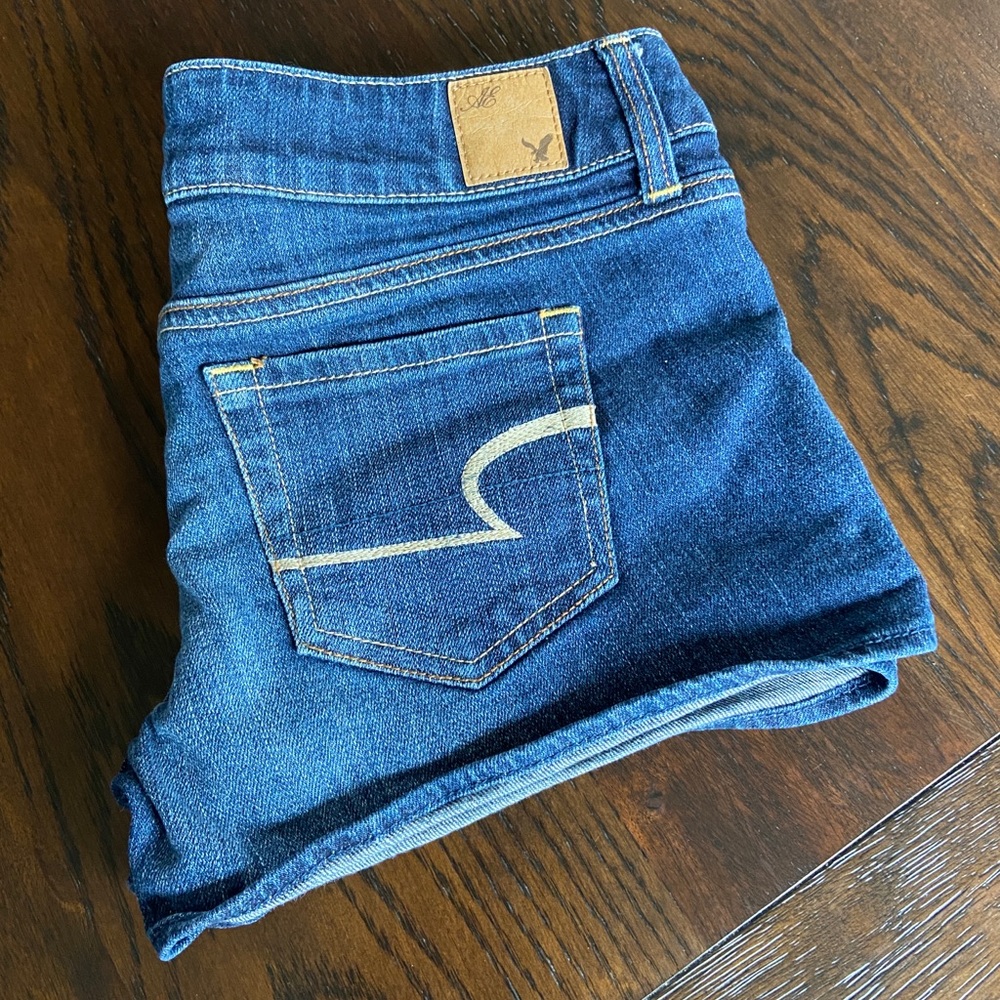 American Eagle Low Rise Shorties